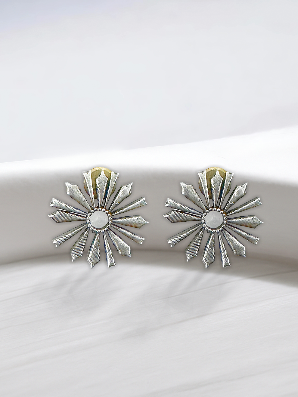 Silver Sophistiqué Studs