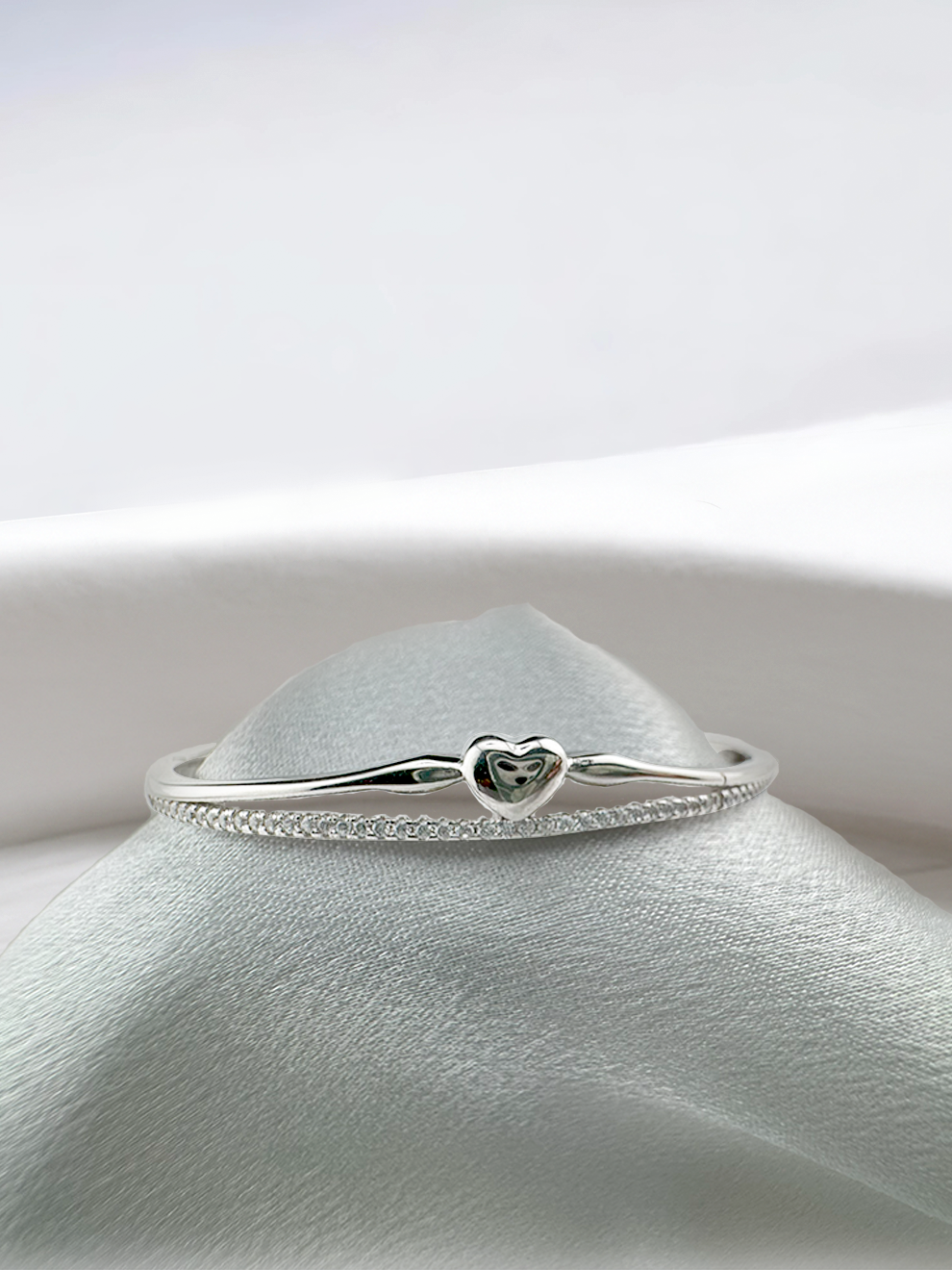 Understated Spark Bracelet