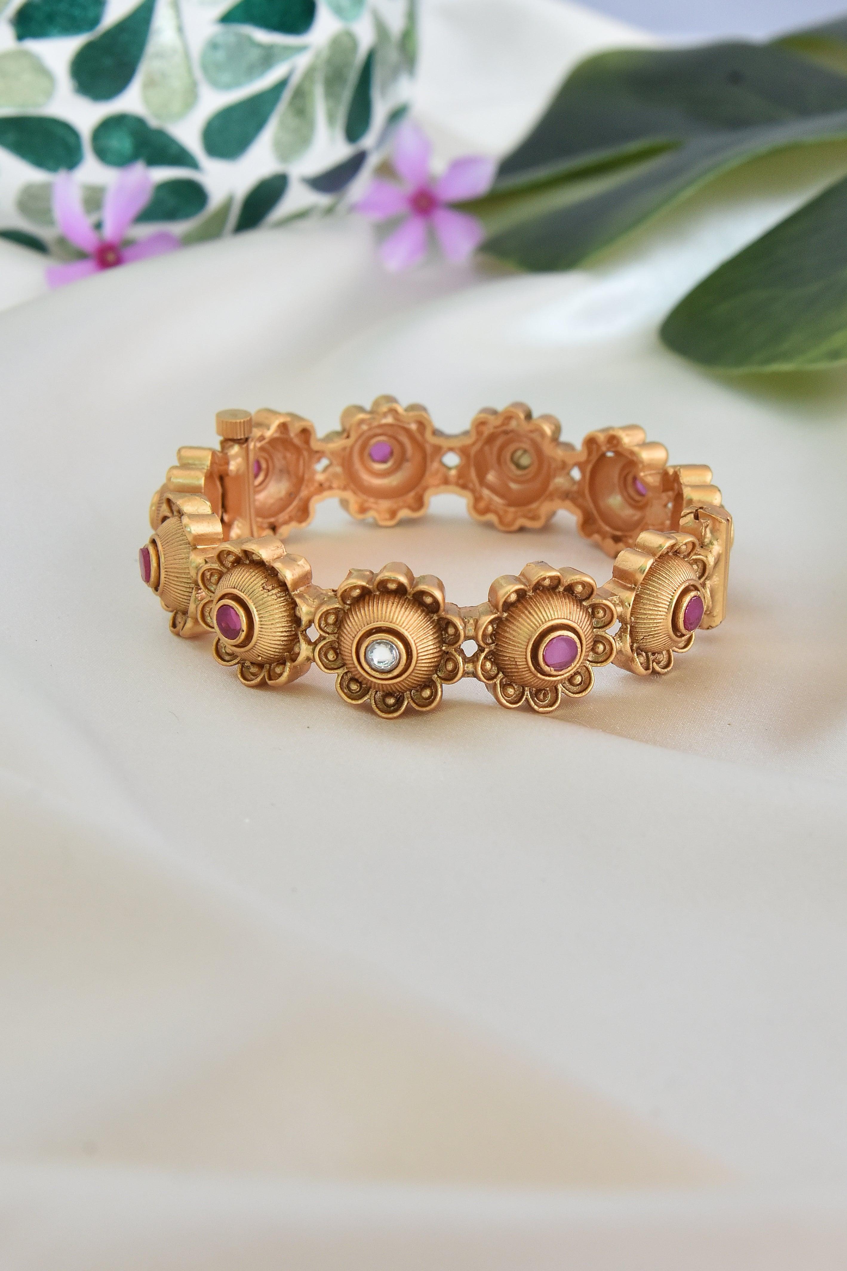 Divine Aura Temple Bangle - Dyulokha