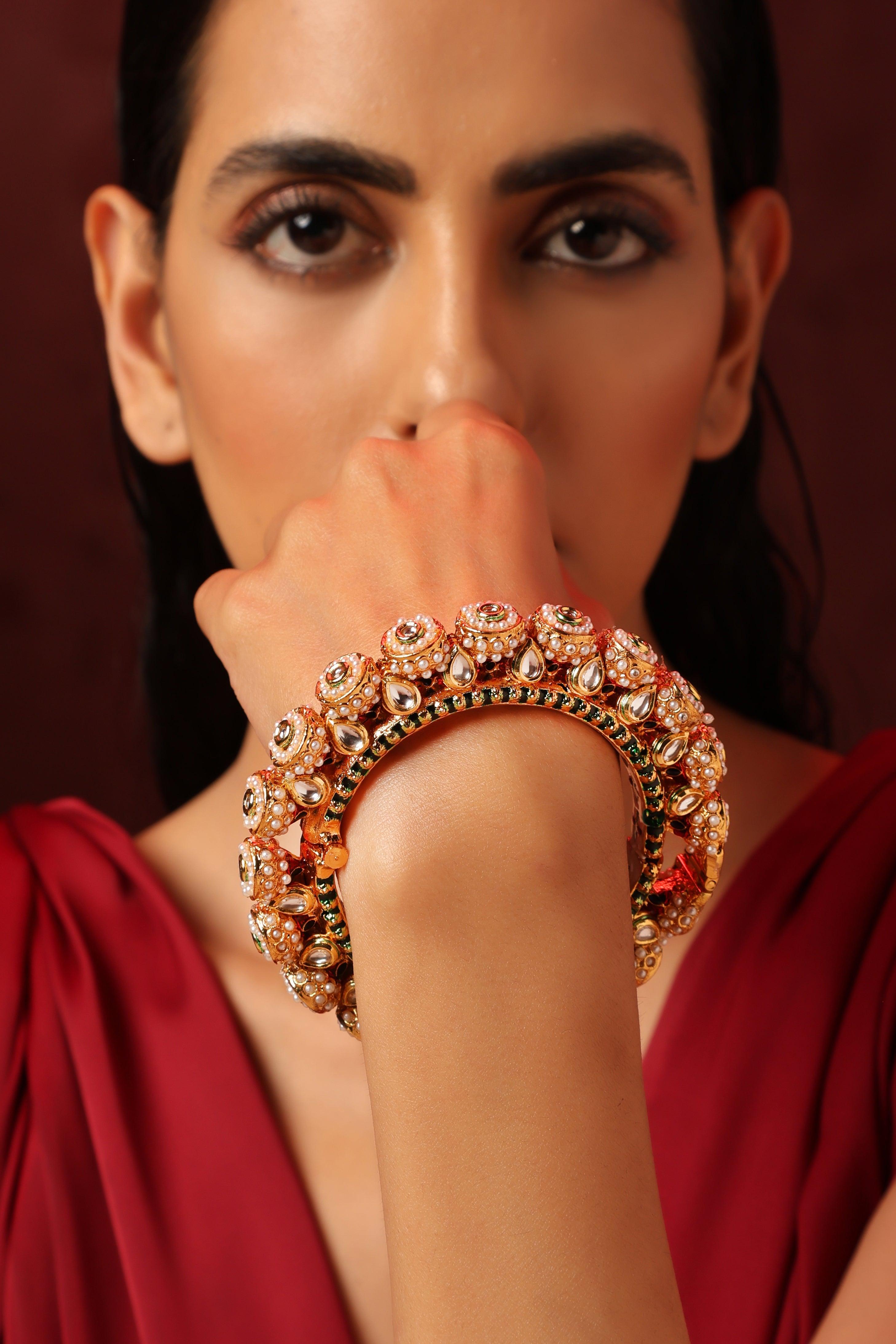 Opulent Oasis Jadau Kundan Bangle - Dyulokha