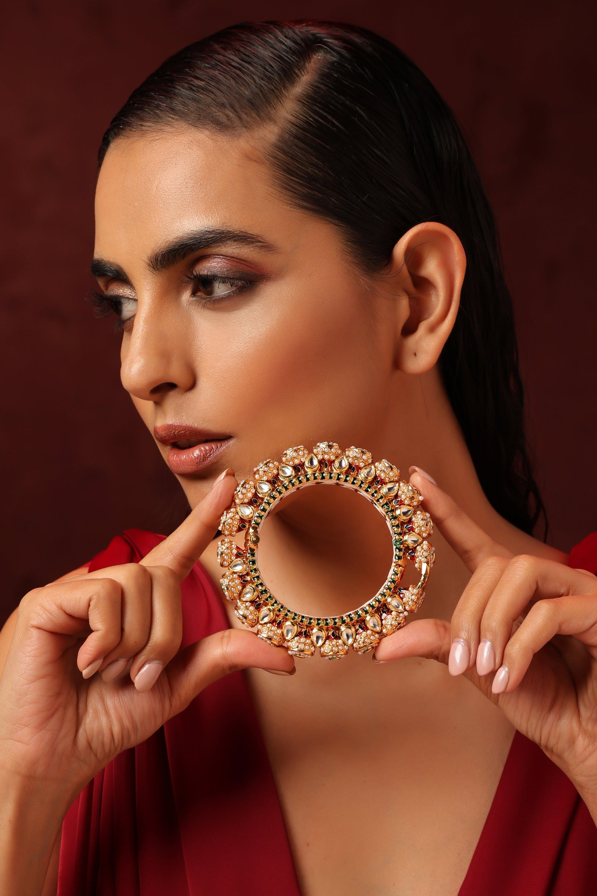 Opulent Oasis Jadau Kundan Bangle - Dyulokha