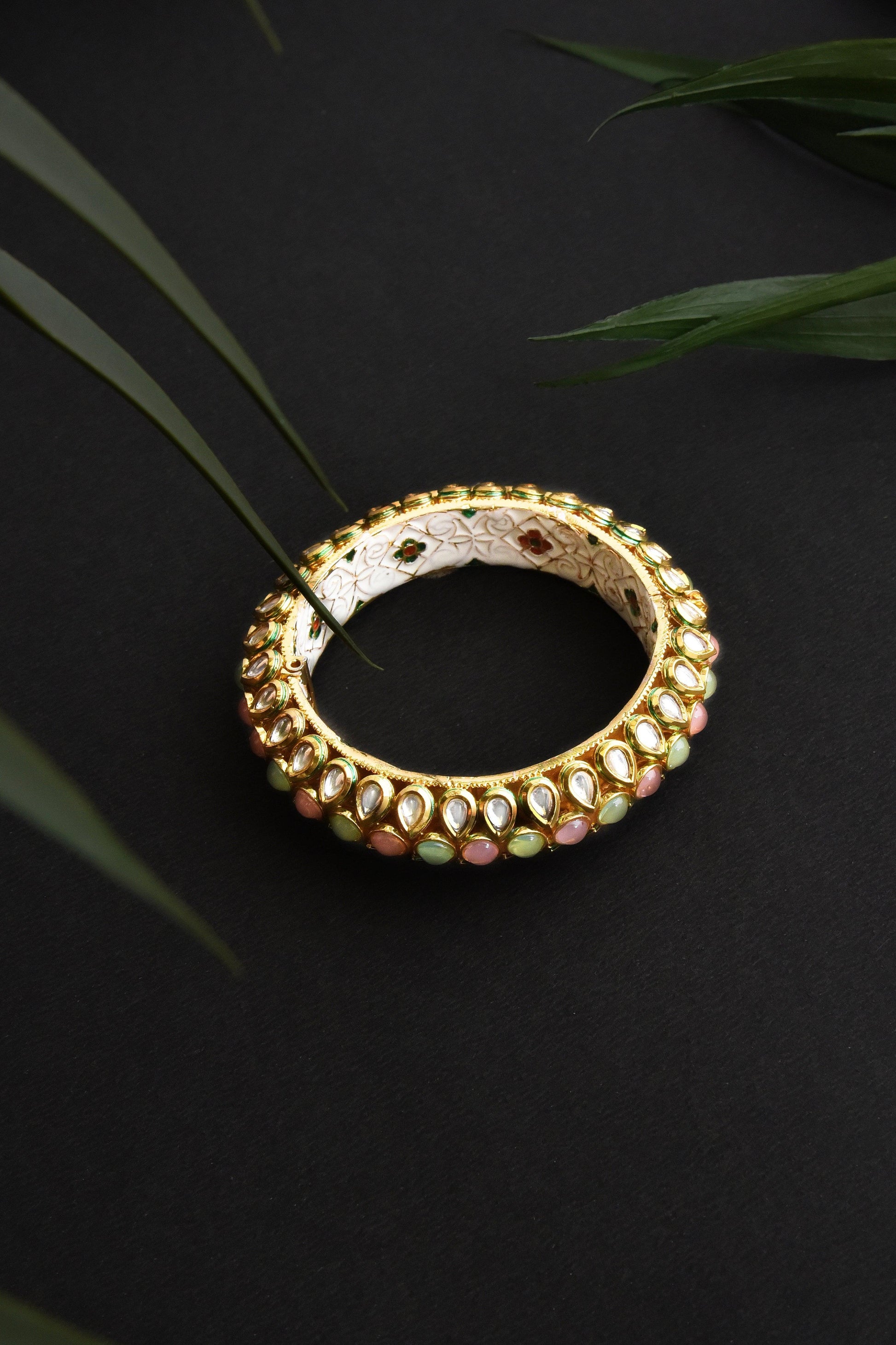 Pastel Harmony Kundan Kada - Dyulokha