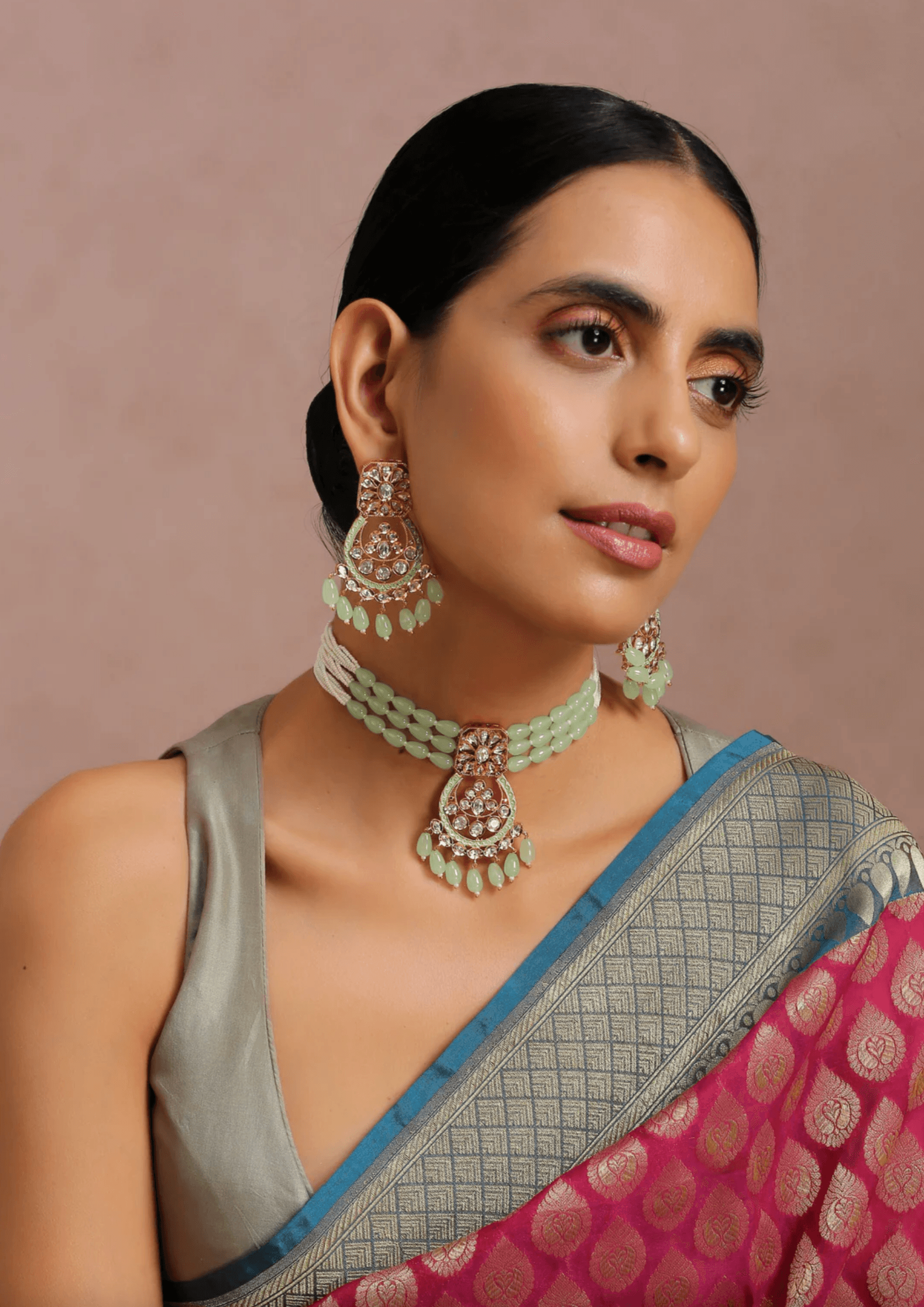 Emerald Elegance Choker Set - Dyulokha