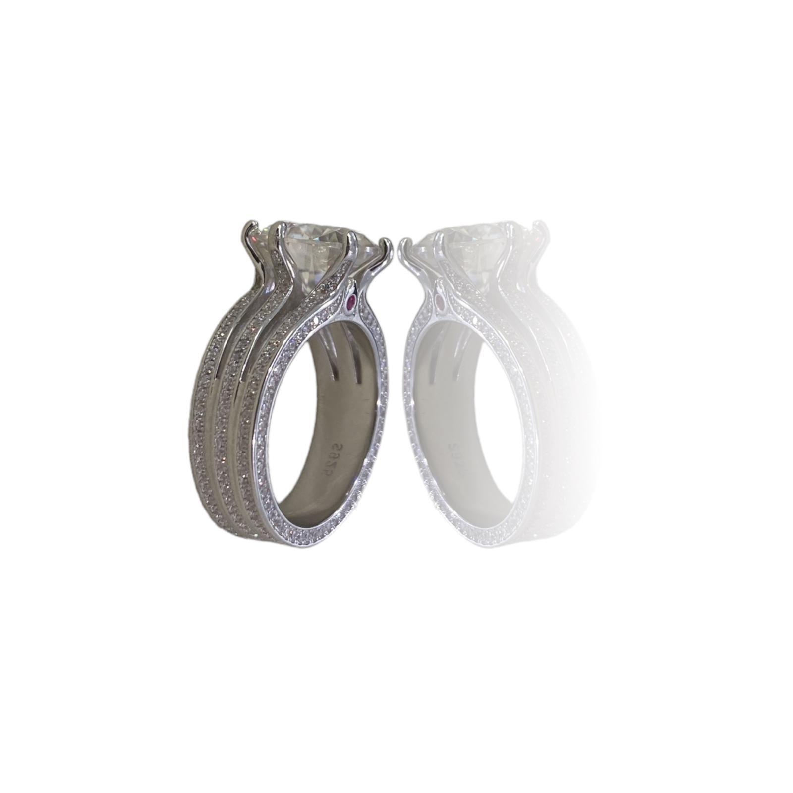 Sparkling Circles Moissanite Ring - Dyulokha