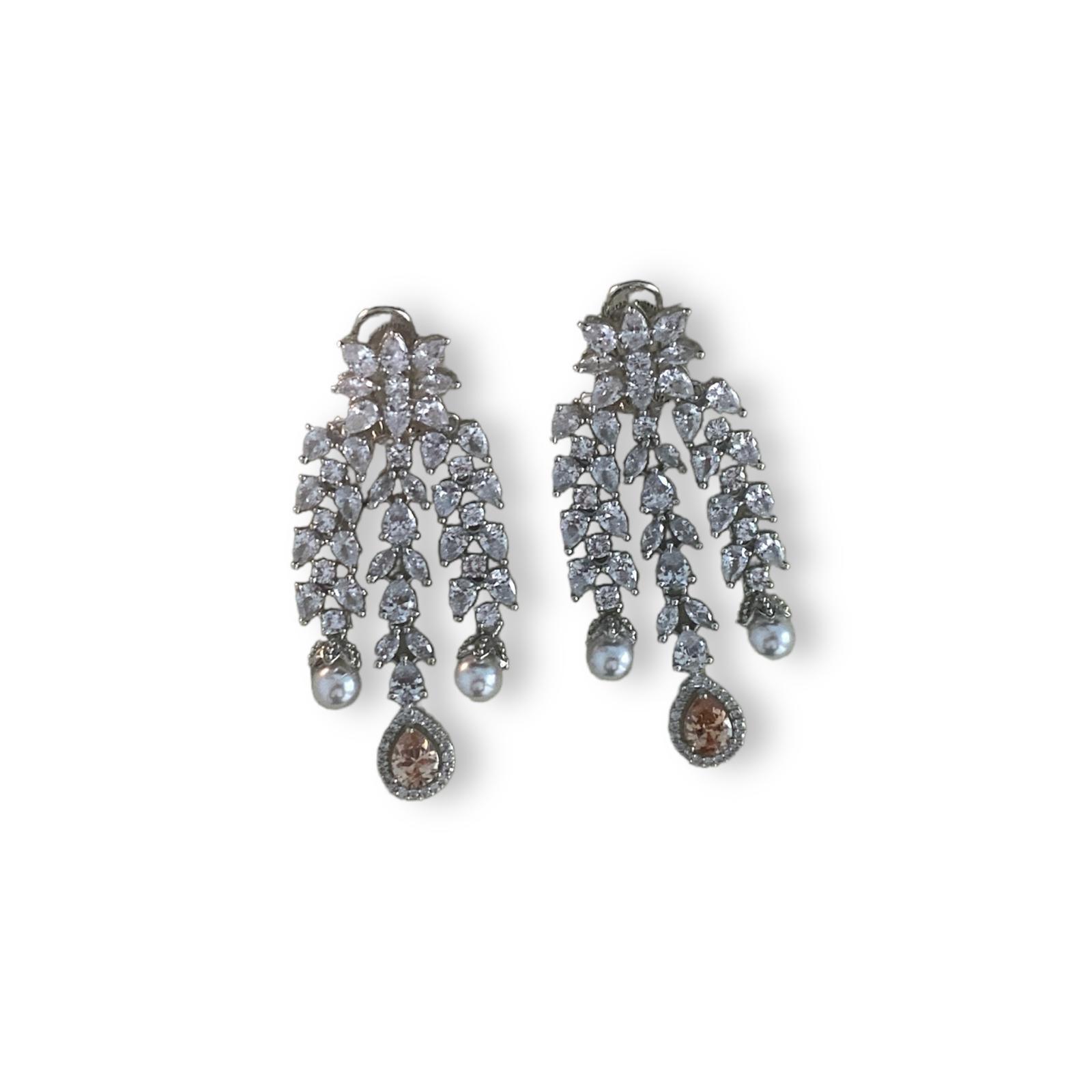 Peach Elegance Diamond Necklace Set - Dyulokha