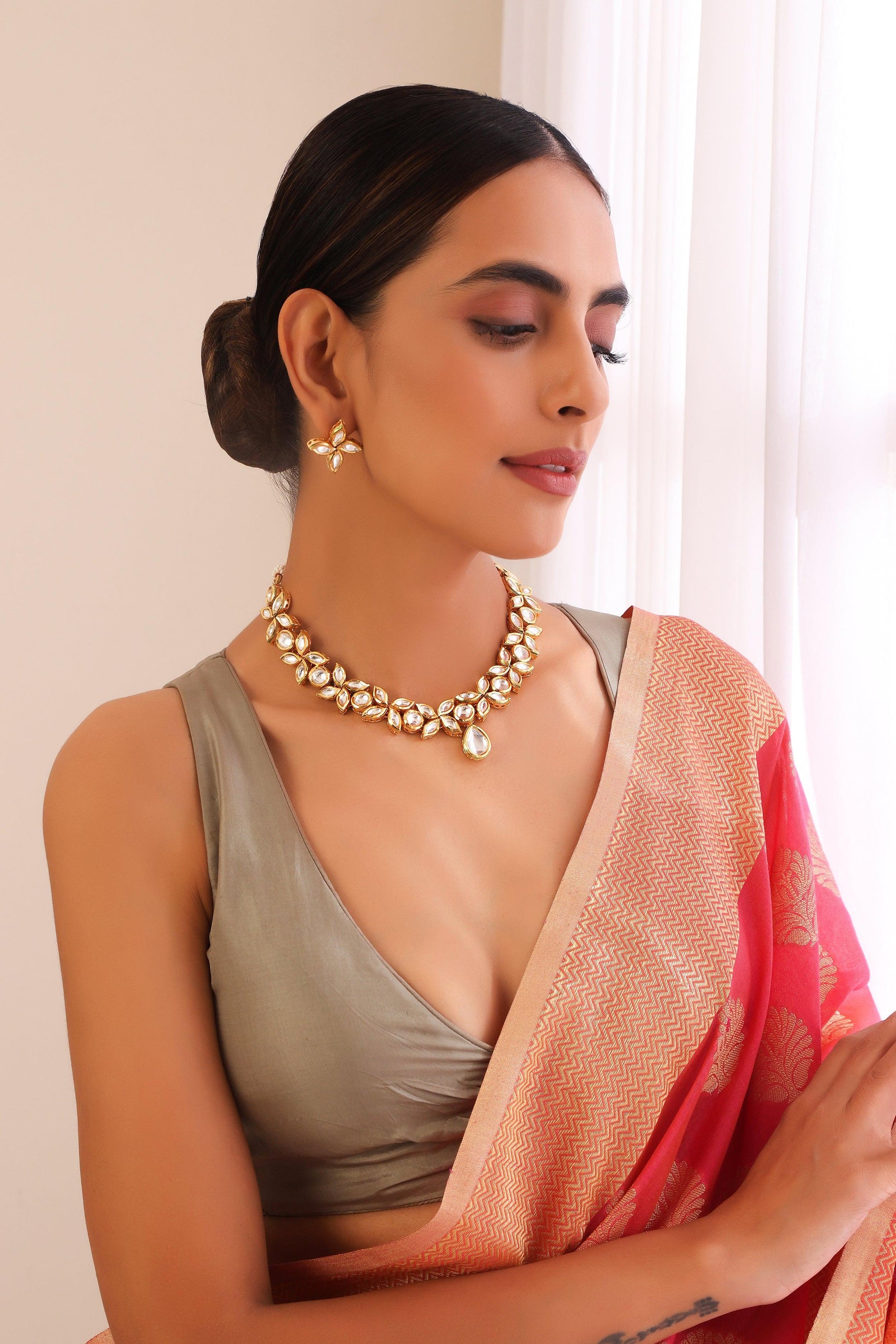 Golden Elegance Kundan Necklace Set - Dyulokha