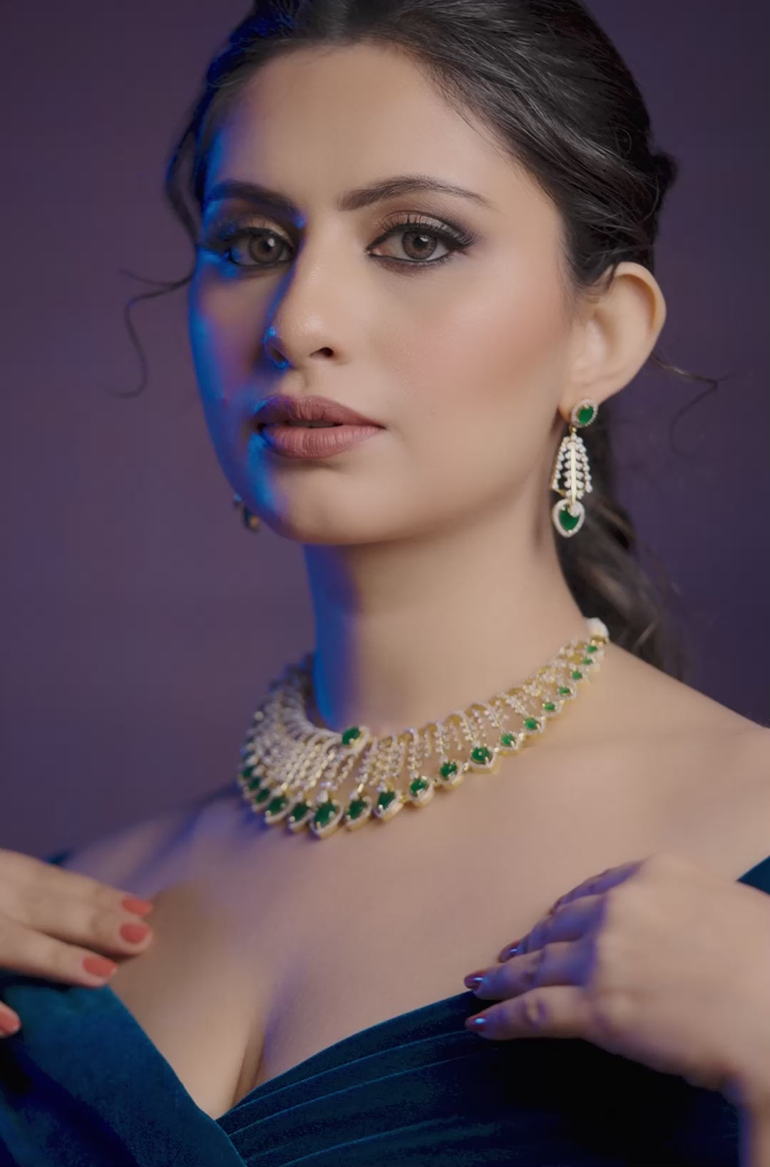 Load video: Emerald Accentuated CZ Necklace Set